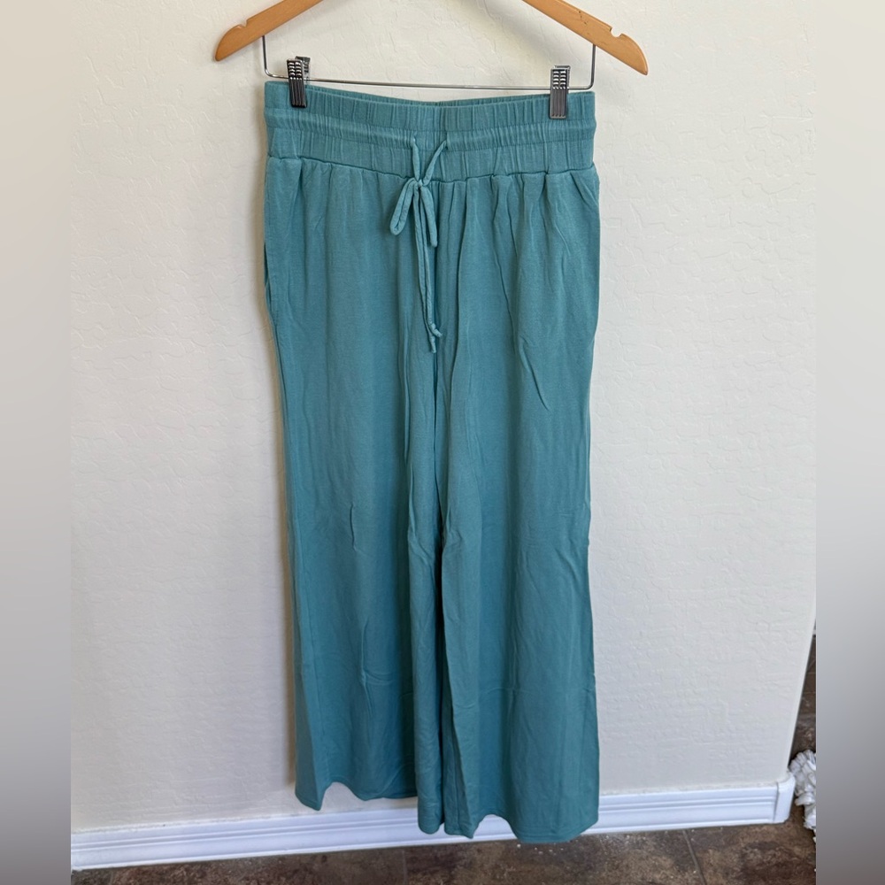 Honeydew Intimates Teal Lounge Pants, Like New, so soft! Size Medium